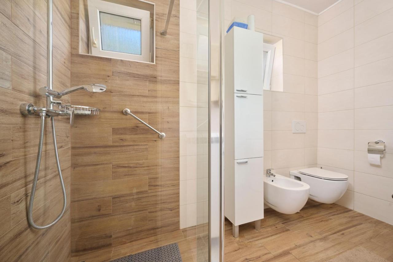 Ferienwohnung App Forza Umag Exterior foto